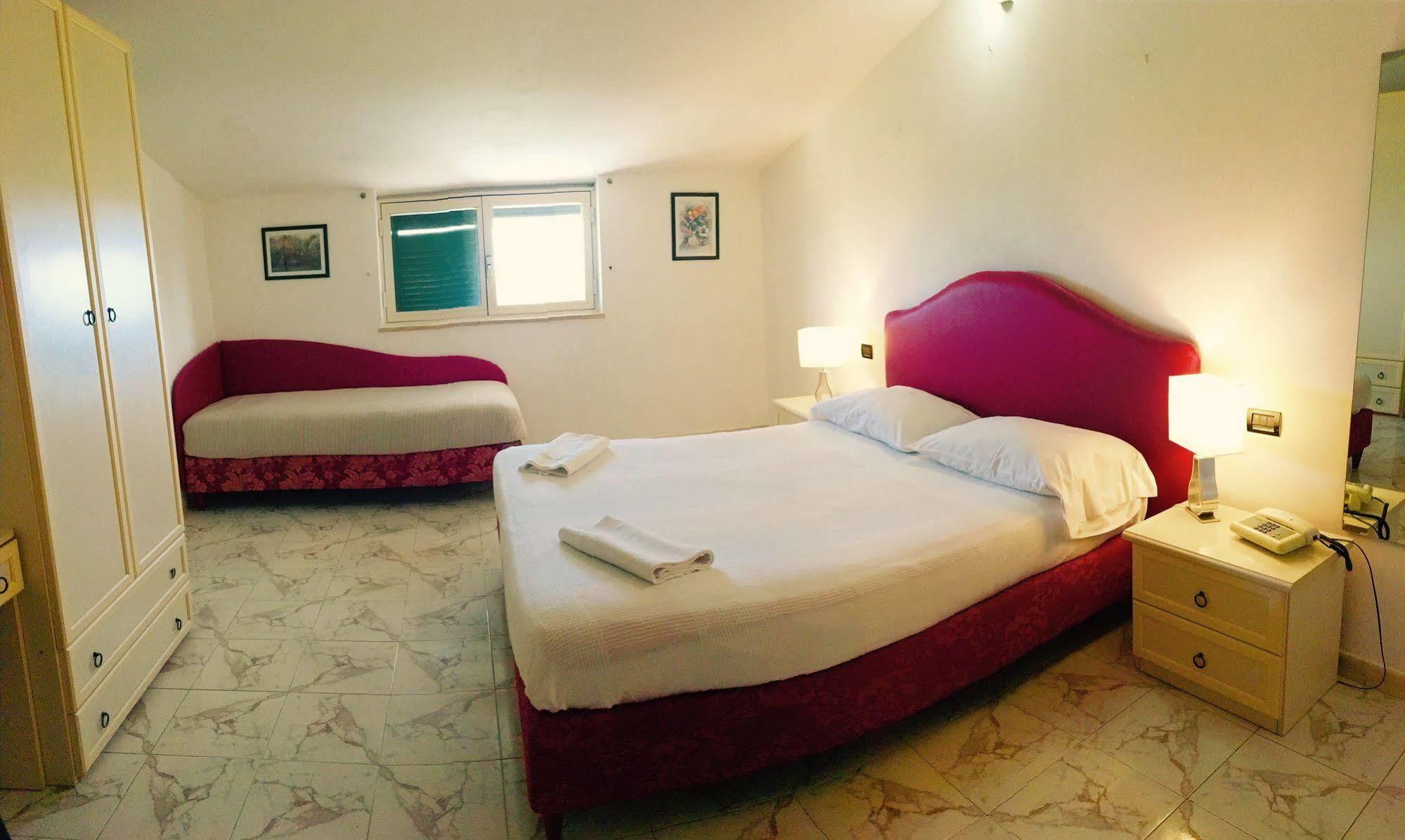 Hotel Villa Pirotta Sannicandro di Bari المظهر الخارجي الصورة